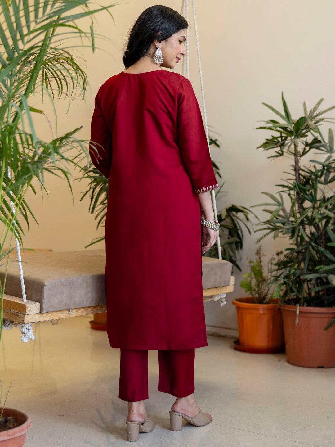 Embroidered Roman Silk Kurta Pant Set with Organza Dupatta