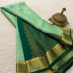 Elegant Bridal Wear Saree with Rich Pallu