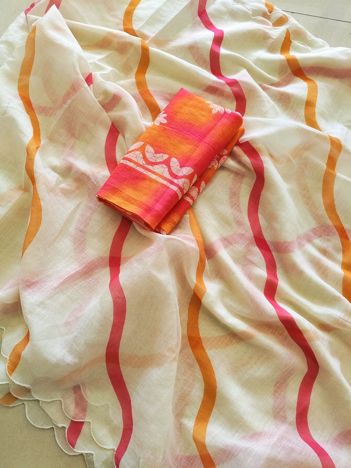 Lehariya Digital Print Linen Saree with Arco Border