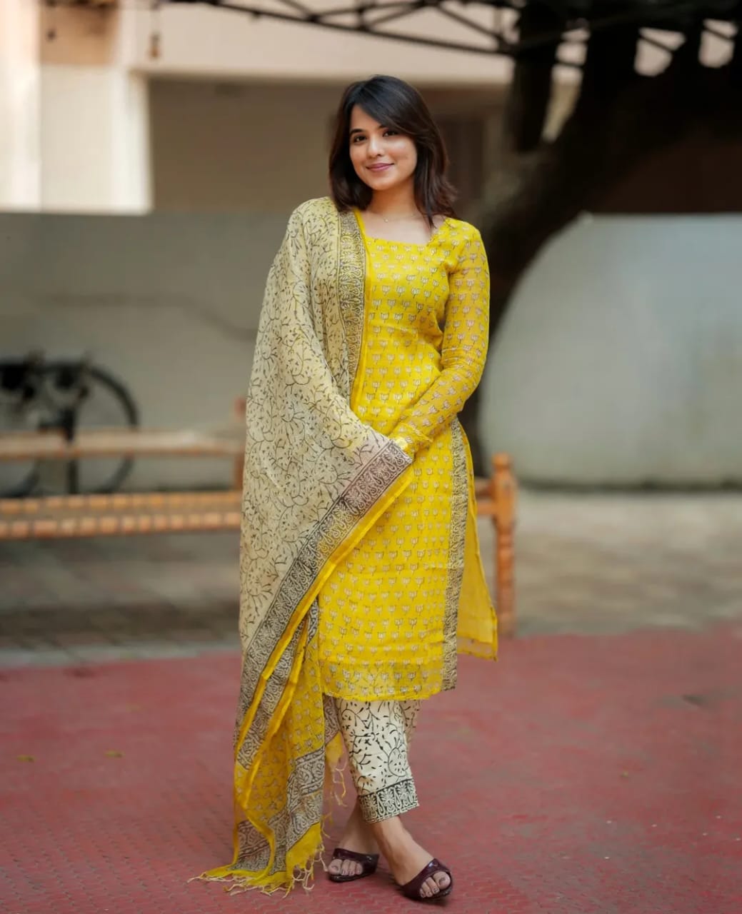Kotadoria Kurti Pant Set with Dupatta for Women