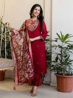 Embroidered Roman Silk Kurta Pant Set with Organza Dupatta
