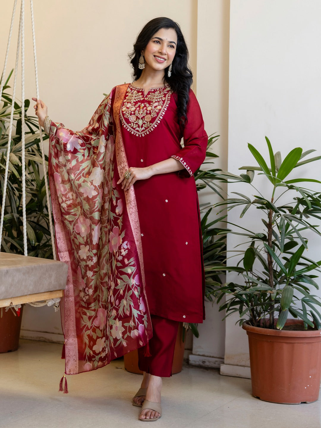 Embroidered Roman Silk Kurta Pant Set with Organza Dupatta