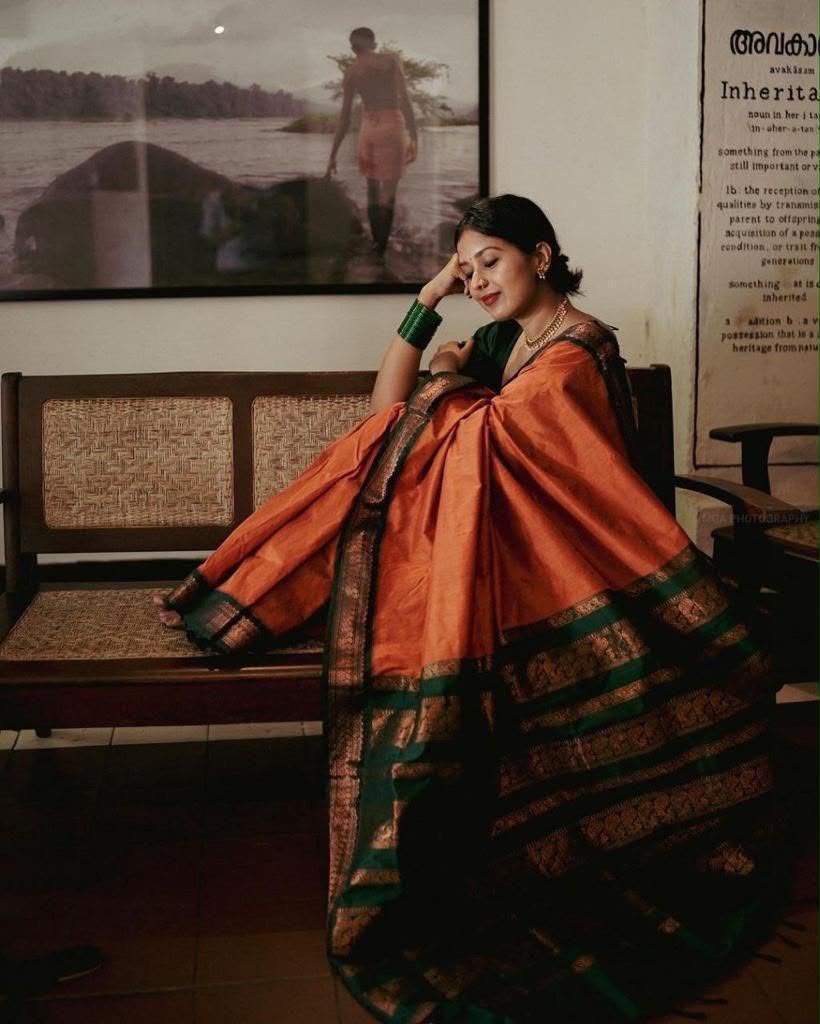 Lichi Silk Saree with Jacquard Weaving & Brocade Blouse