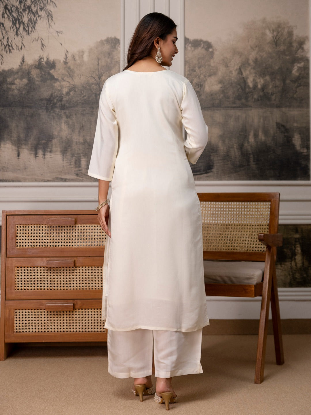 Embroidered Roman Silk Kurta Pant Set with Printed Dupatta
