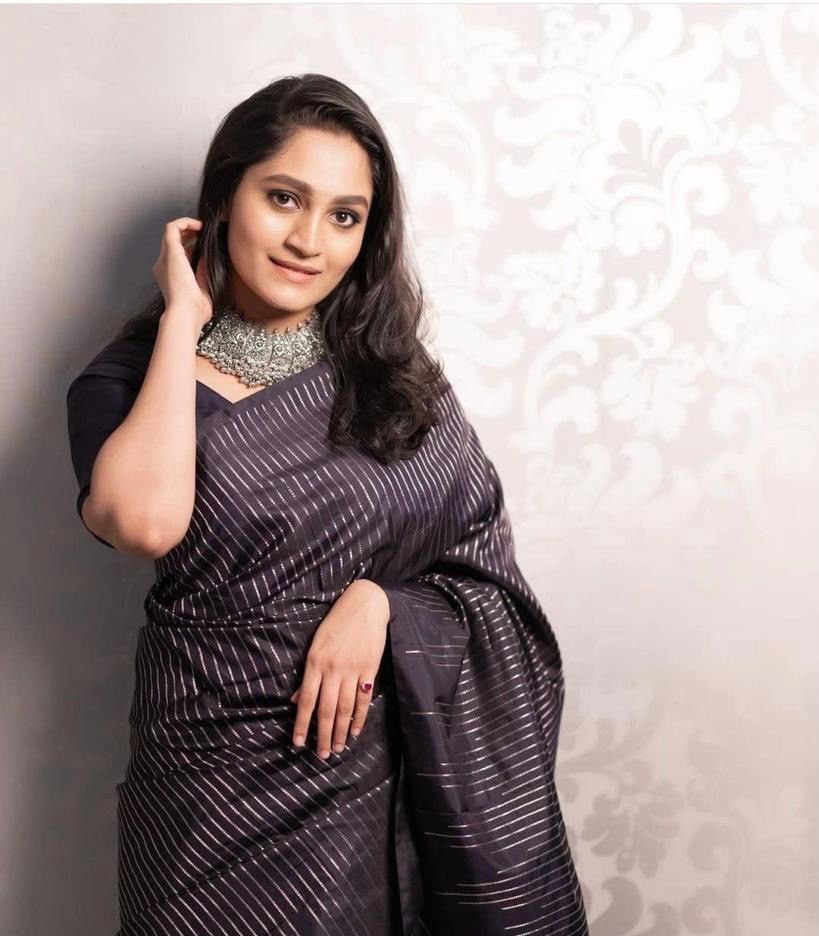 Lichi Silk Jacquard Saree with Border Blouse