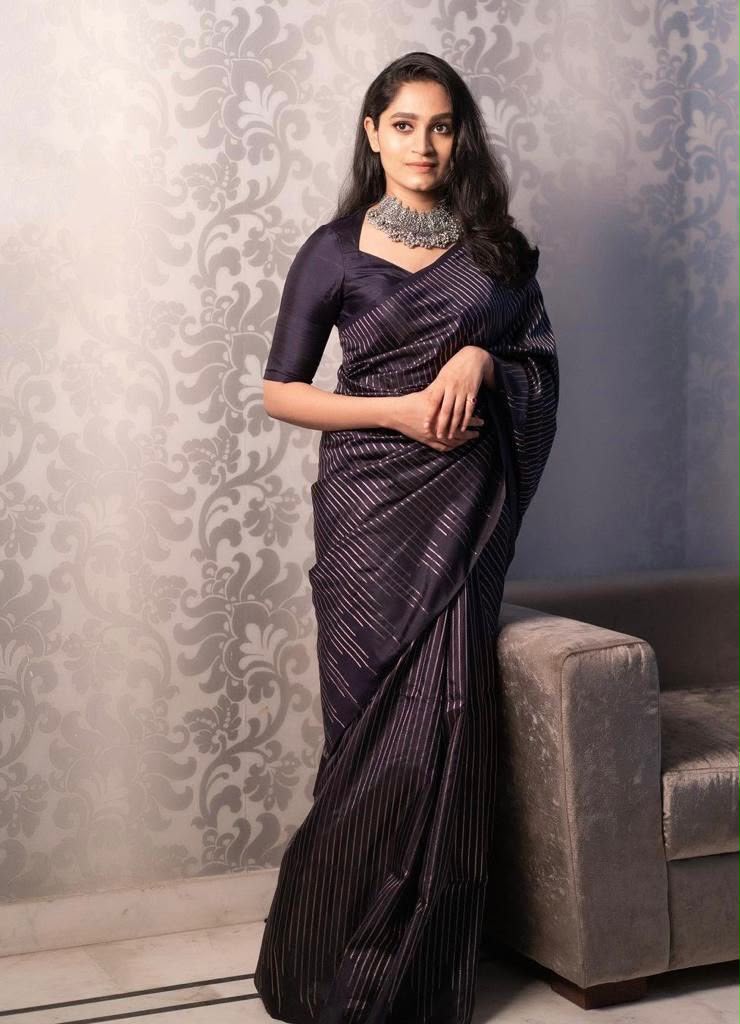 Lichi Silk Jacquard Saree with Border Blouse