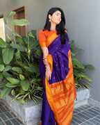 Lichi Silk Saree with Jacquard Weaving & Rich Pallu