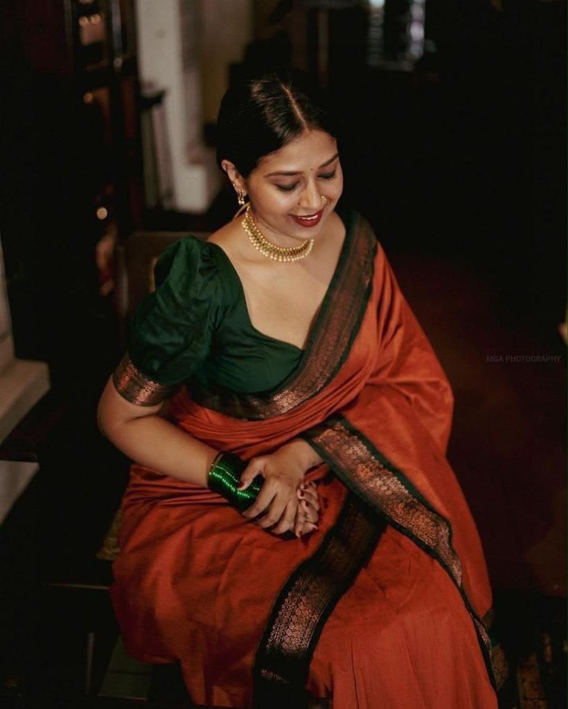 Lichi Silk Saree with Jacquard Weaving & Brocade Blouse