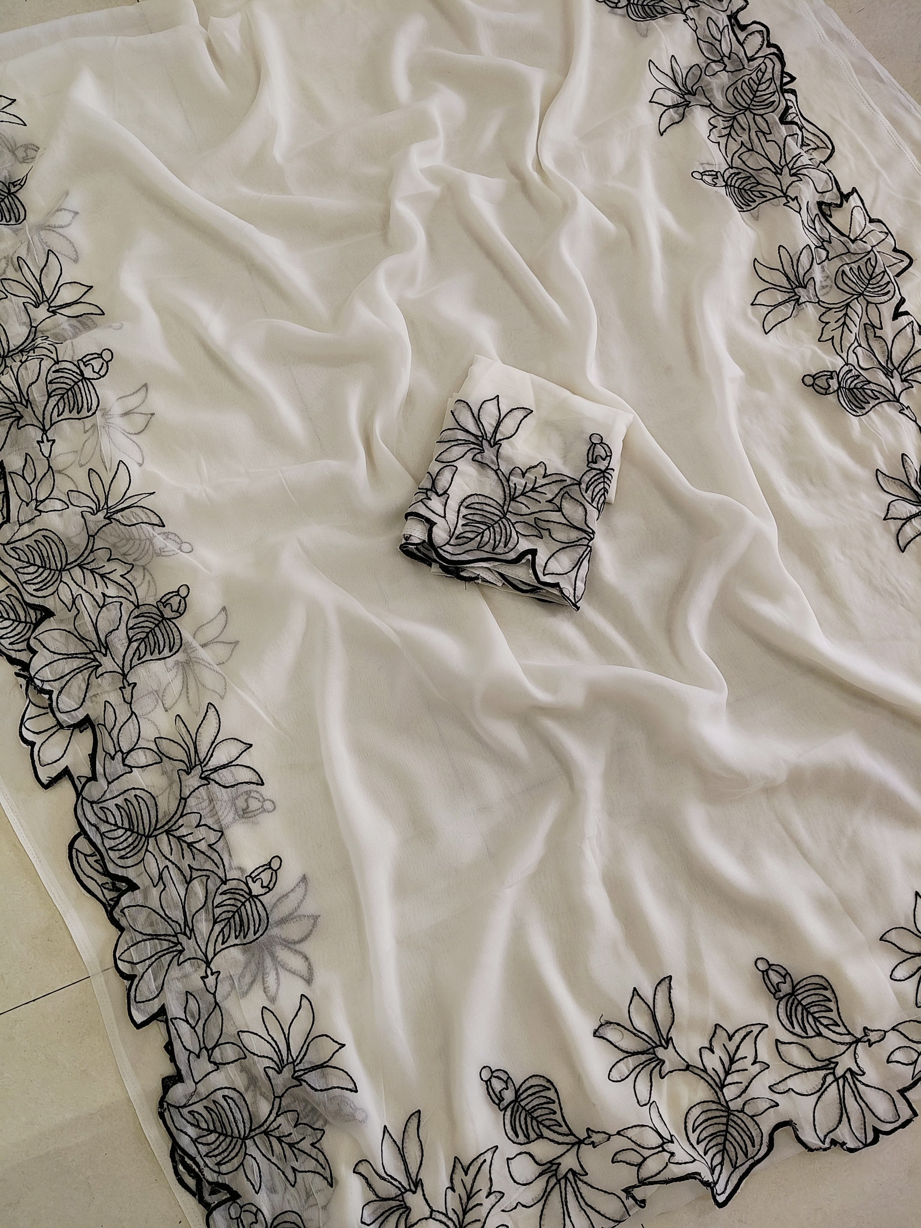 Floral Embroidered Star Georgette Saree with Blouse